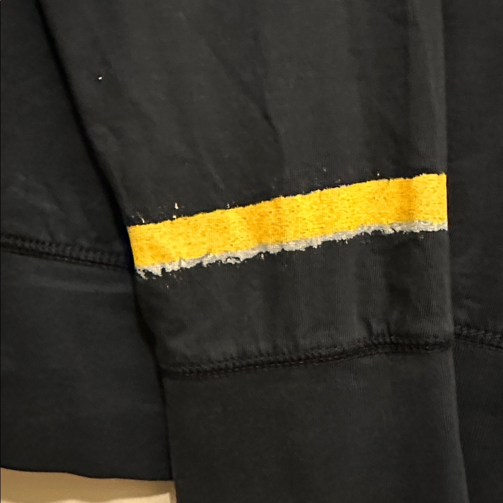 Diesel (L) - Picture 6 of 13